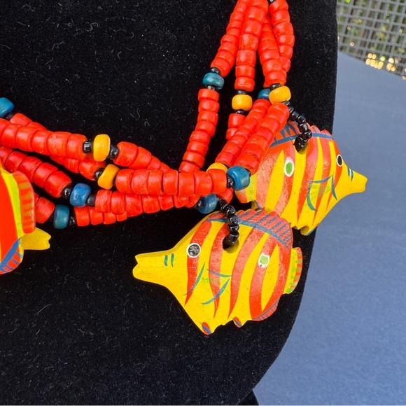 Vintage Coconut Wood Tropical Fish Pendant Necklace - Picture 9 of 10
